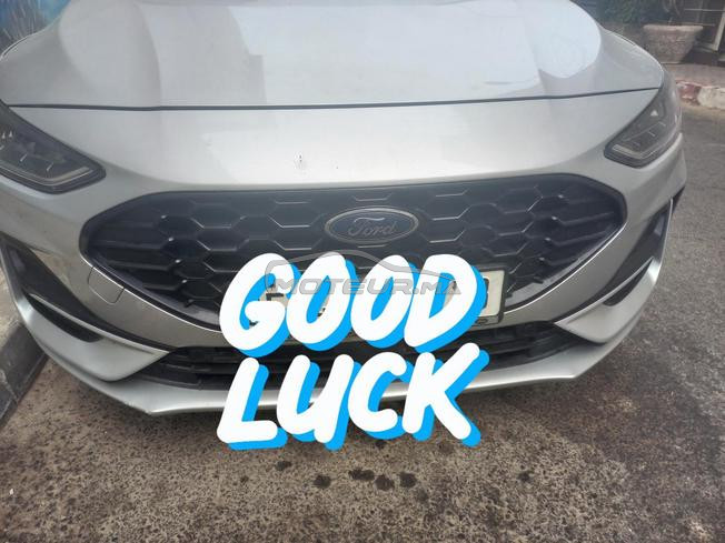ford focus presque neuve 