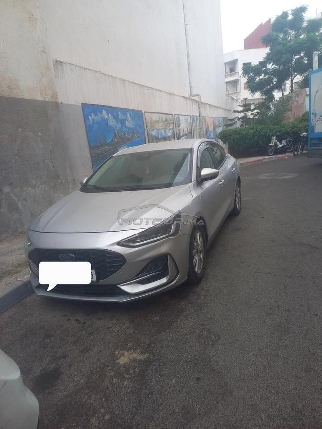 ford focus presque neuve 