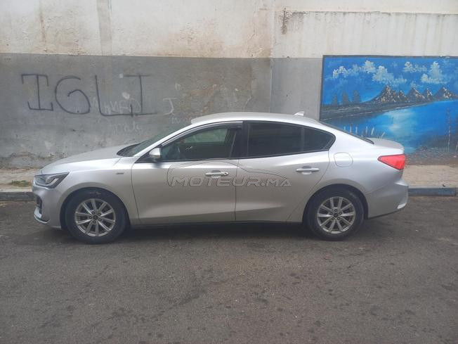 ford focus presque neuve 
