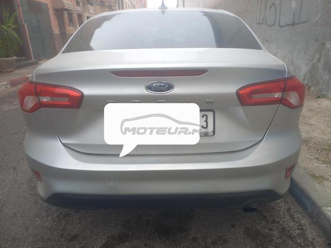 ford focus presque neuve 