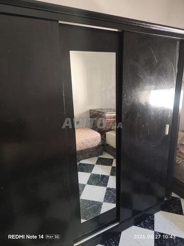 Armoire avec miroir
