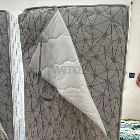 2 matelas quasi neufs (2 mois) - 2