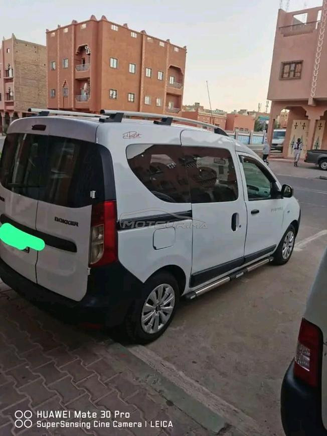سيارة دوكير للبيع 