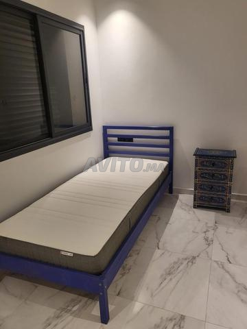 Lit simple IKEA avec matelas – Excellent état - 2