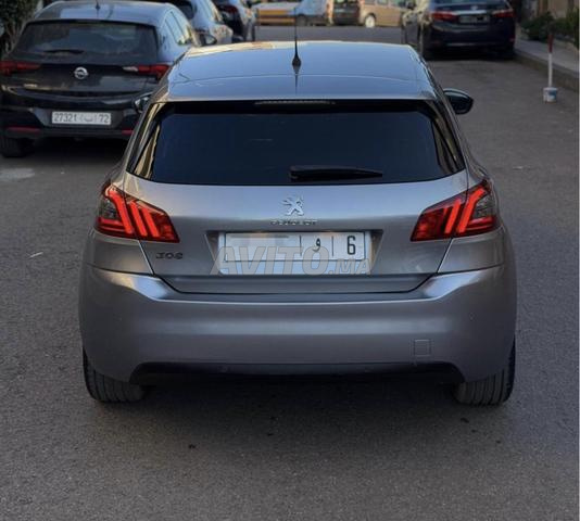 Peugeot 308 Diesel Manuelle 2021 à Marrakech - 2
