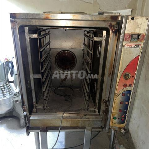 Four professionnel pour pâtisseries…
