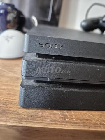 PS4 Pro avec 1 manette et 2 mois d'abonnement PS Plus - 2