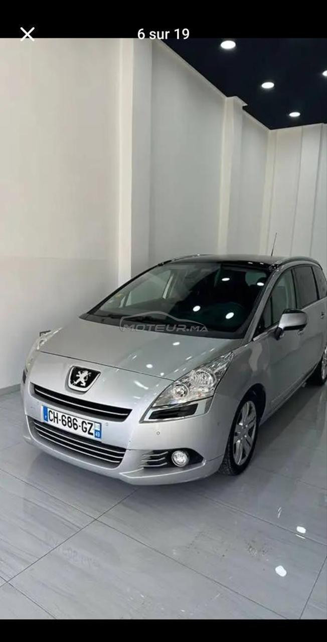 PEUGEOT 5008 Automatique 