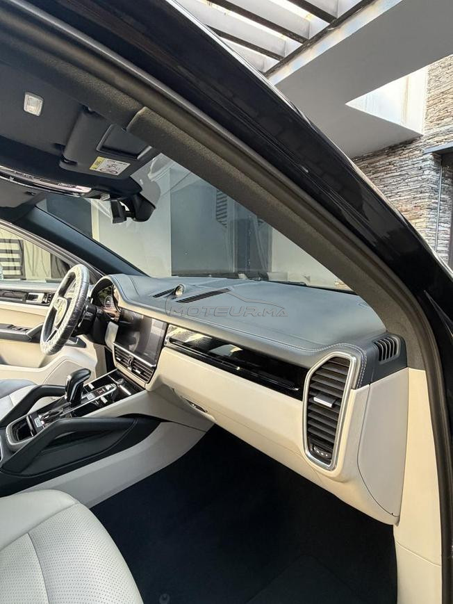porsche cayenne Hybrid 2020
