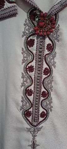 Djellabas de mariage traditionnelles élégantes, tissu crêpe de bonne qualité, couleur Koshary - 2