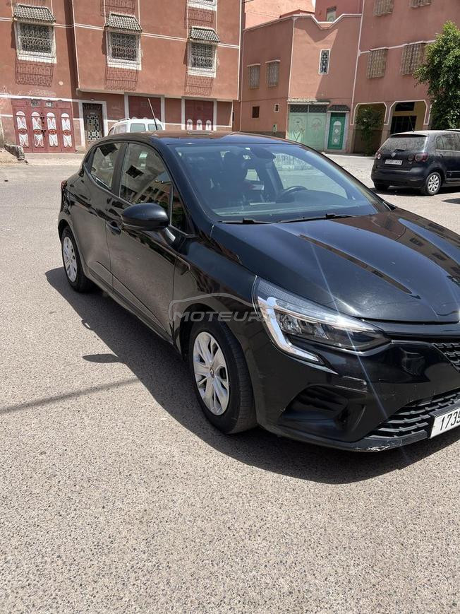 clio 5 ,mod2022,gazoil,bon état,