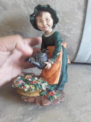 دمية منحوتة قديمة جدا