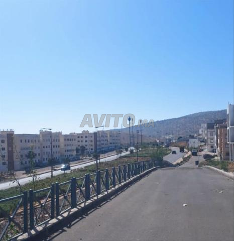 Terrain commercial dans le quartier Ibriz pour habitation ou investissement