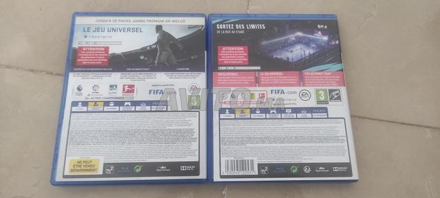 Lot de jeux FIFA 18 et 20 PS4 - 2