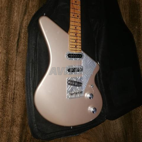Guitare électrique Handmade in Switzerland - 2