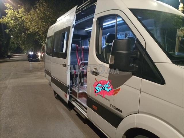 Voiture de transport de passagers à louer - 2