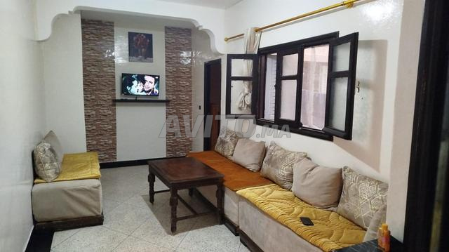 طابق أرضي بالطريق سيدي بوزيد للعائلات