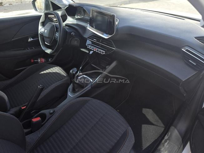 Peugeot 2O8 diesel toutes options 
