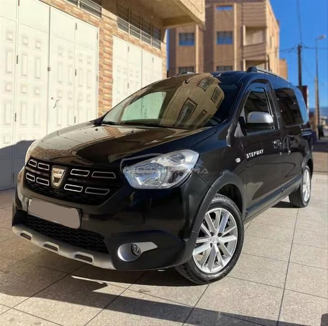 Dokker Stepway 2021 premeire main  2