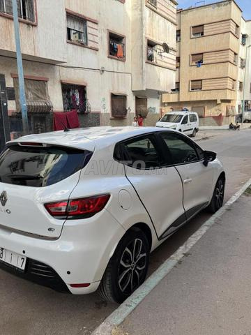 Renault Clio Diesel Automatique 2016 à Casablanca - 2