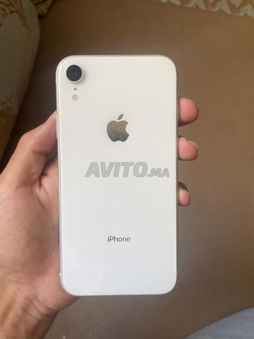 iPhone XR 64Go - 2