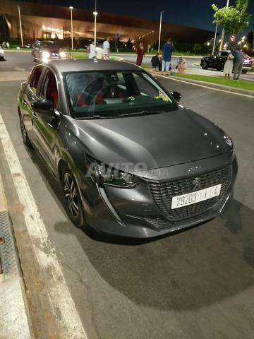 Peugeot 208 La Village - 2