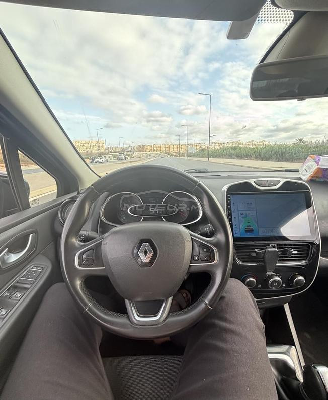 Clio 4 Intens 1.5 dCi Automatique 2019  124.000 km