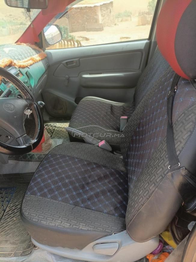toyota hulux model 2011