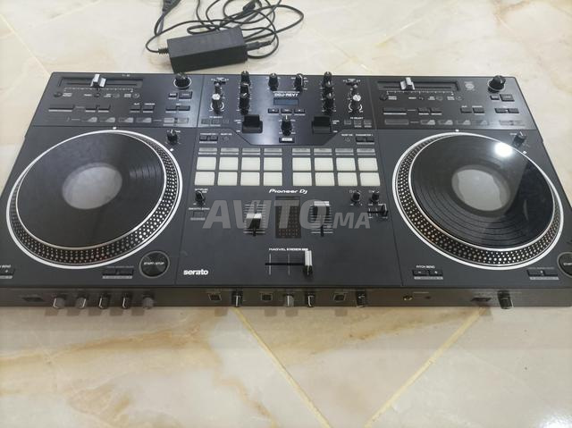 TABLE DE MIXAGE PIONEER DJ - 2
