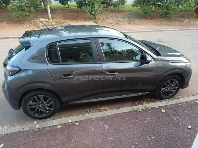 Peugeot 208 Diesel Automatique  1ere main à Rabat