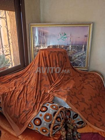    لكرا الشياكة وبديل البرستيج شال صولد - 2