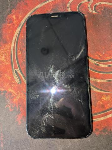 iPhone 12 normal - 2