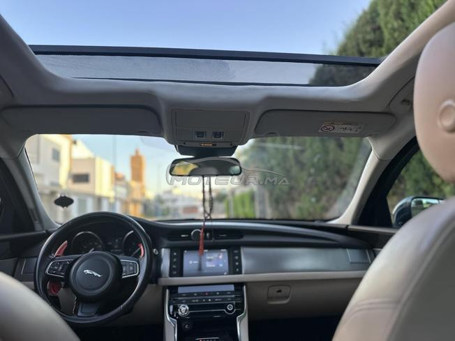 Jaguar XF 2.0 2016.