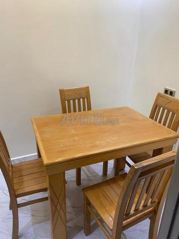Table à manger à vendre - 2