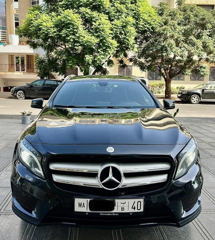 Mercedes Benz GLA 220d 2015 pack AMG - 2