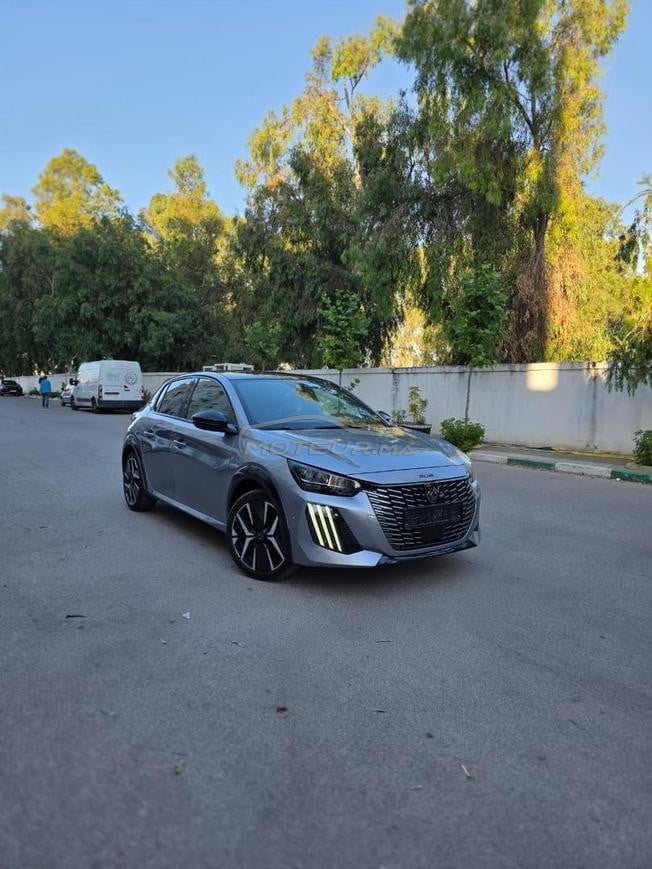Peugeot 208 Diesel Manuelle 2025 à Tétouan