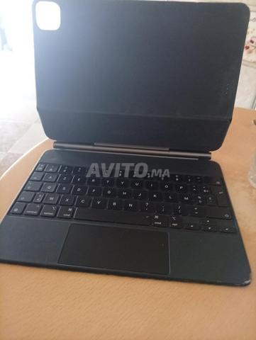 Magic Keyboard Apple Officiel original pour iPad - 2