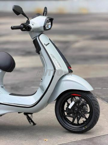 Vespa Sprint S 180cc   - 2