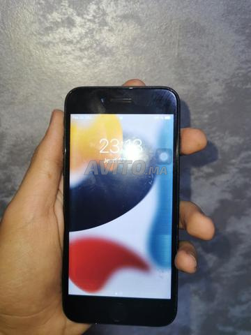 iPhone 7 à vendre bon état - 2