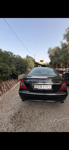 Mercedes E280 - 2