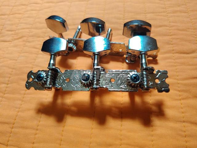 Bouton de clé d'accordage de guitare 3R3L pour folk
