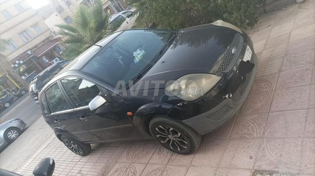 Ford Fiesta 2008 Essence - 2