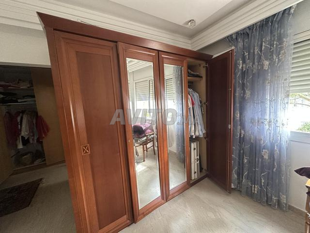 ARMOIRE EN BOIS 4 PORTES AVEC 2 GRANDS MIROIRS - 2