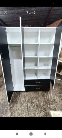 Armoire à 3 portes. Livraison gratuite à domicile. - 2