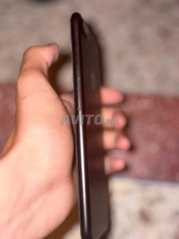 Téléphone iPhone en très bon état - 2