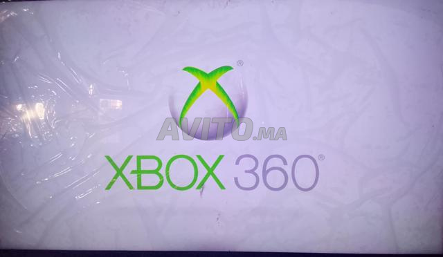 Xbox 360 belle avec jeux originaux comme GTA V et beaucoup d'autres - 2