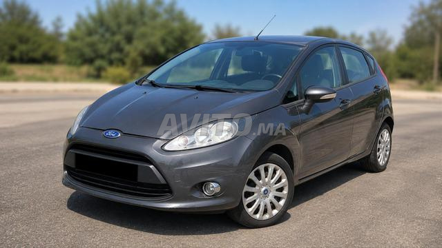 Ford Fiesta Essence 2016 – Très bon état - 2