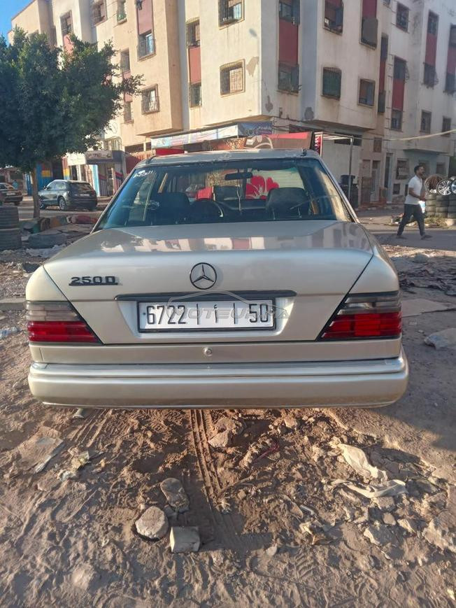  MERCEDES 250D