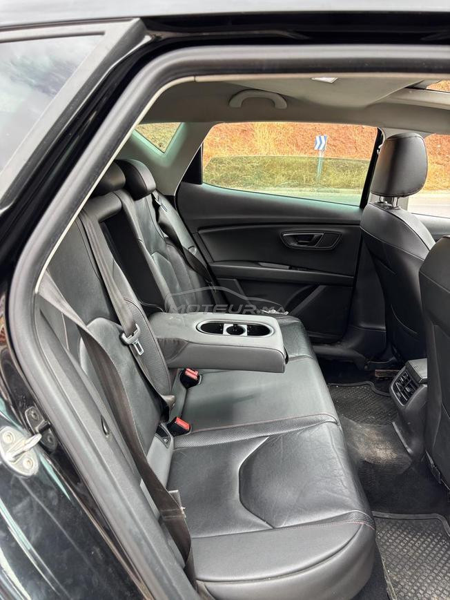 seat leon ba9i n9iya li chari merhba