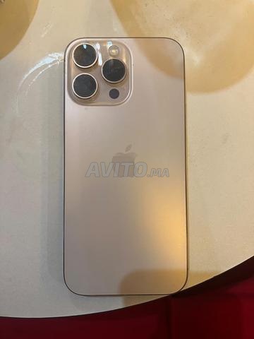 iPhone 16 Pro Max propre